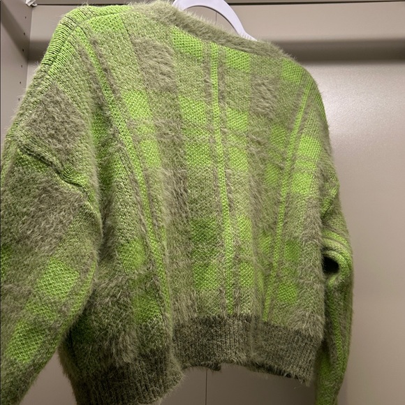 Fuzzy Green Plaid Cropped Cardigan similar to UNIFORM TY style - Picture 2 of 3